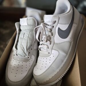 Nike White and Gray Men's Sneakers